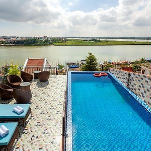 Rockmouse Centre River Villa Hoi An